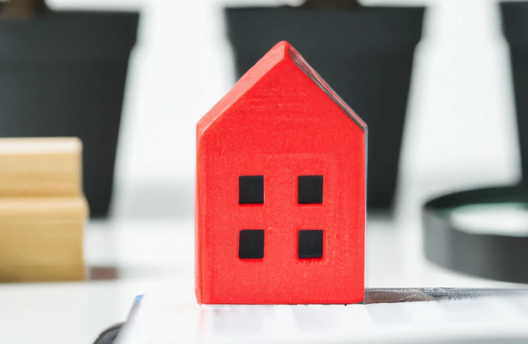 毎月の住宅ローン支払いが厳しいと感じている方！買取サービスを利用して早期売却を検討しませんか｜愛媛県松山市の不動産なら株式会社アロー不動産